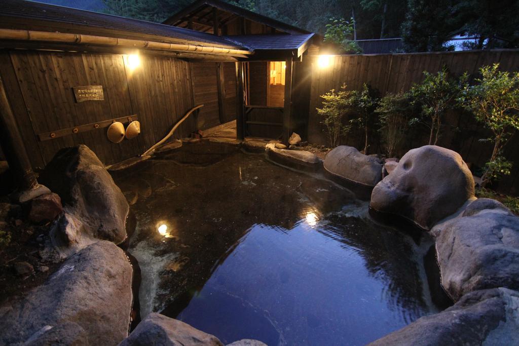 Yufuin Ryoan Wazanho Hotel Oita Bagian luar foto
